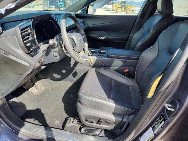 2023 LEXUS RX350 350 — DENT