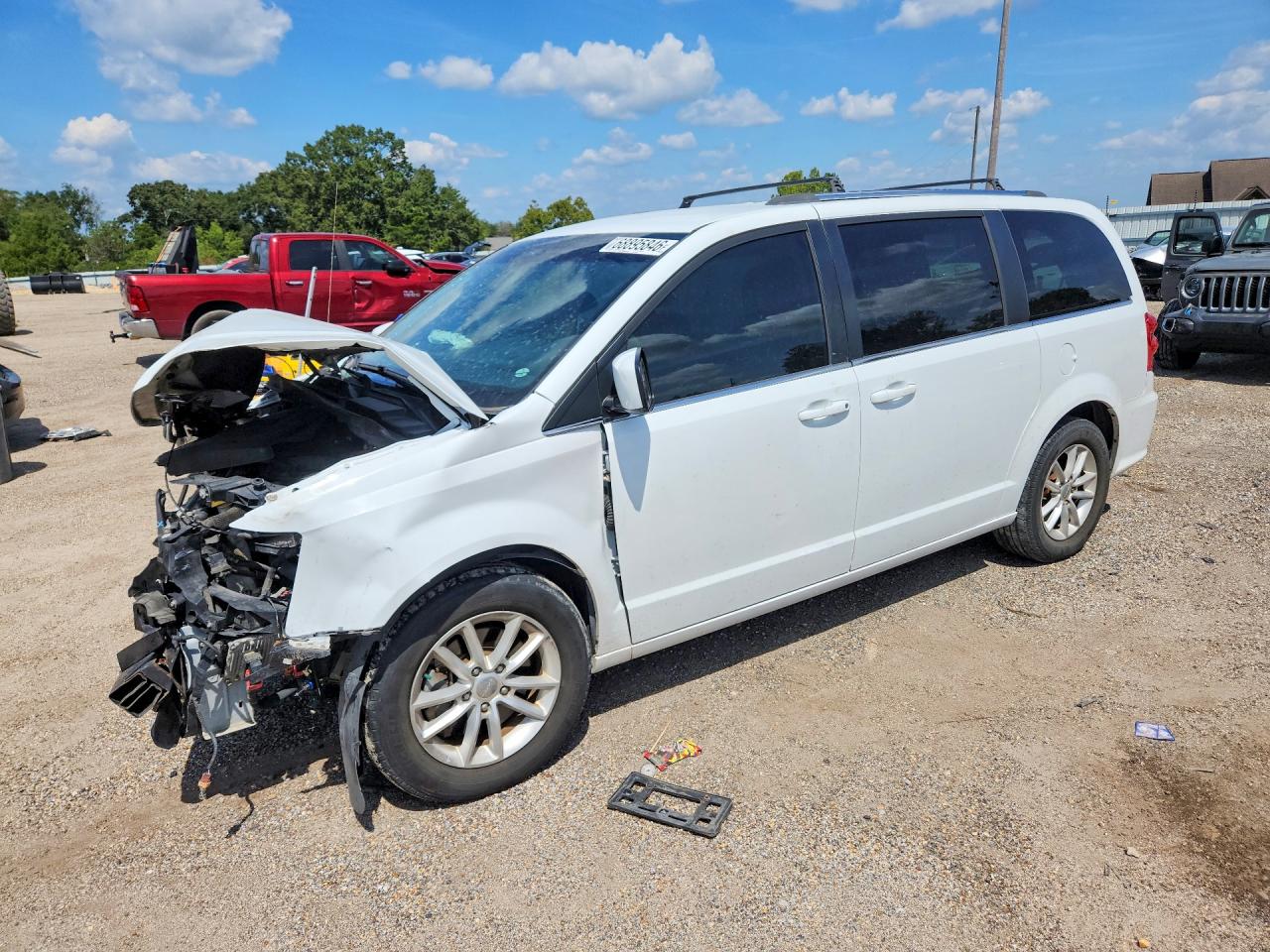 2018 DODGE CARAVAN SXT — Front 3/4