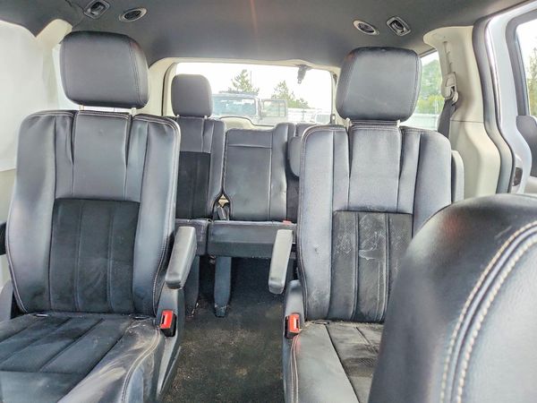2018 DODGE CARAVAN SXT — SUVN