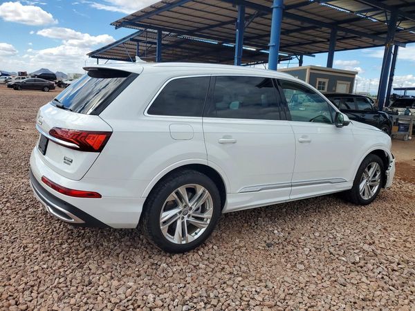 2020 AUDI Q7 — ODOM