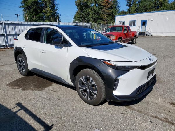 2025 TOYOTA BZ4X — Passenger 3/4