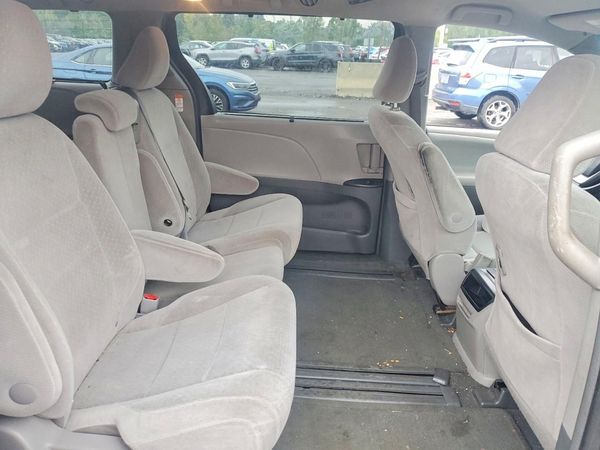 2017 TOYOTA SIENNA LE Mobility/LE — PSRS