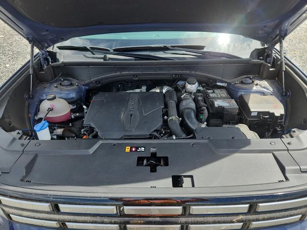 2025 HYUNDAI SANTA FE — Engine bay