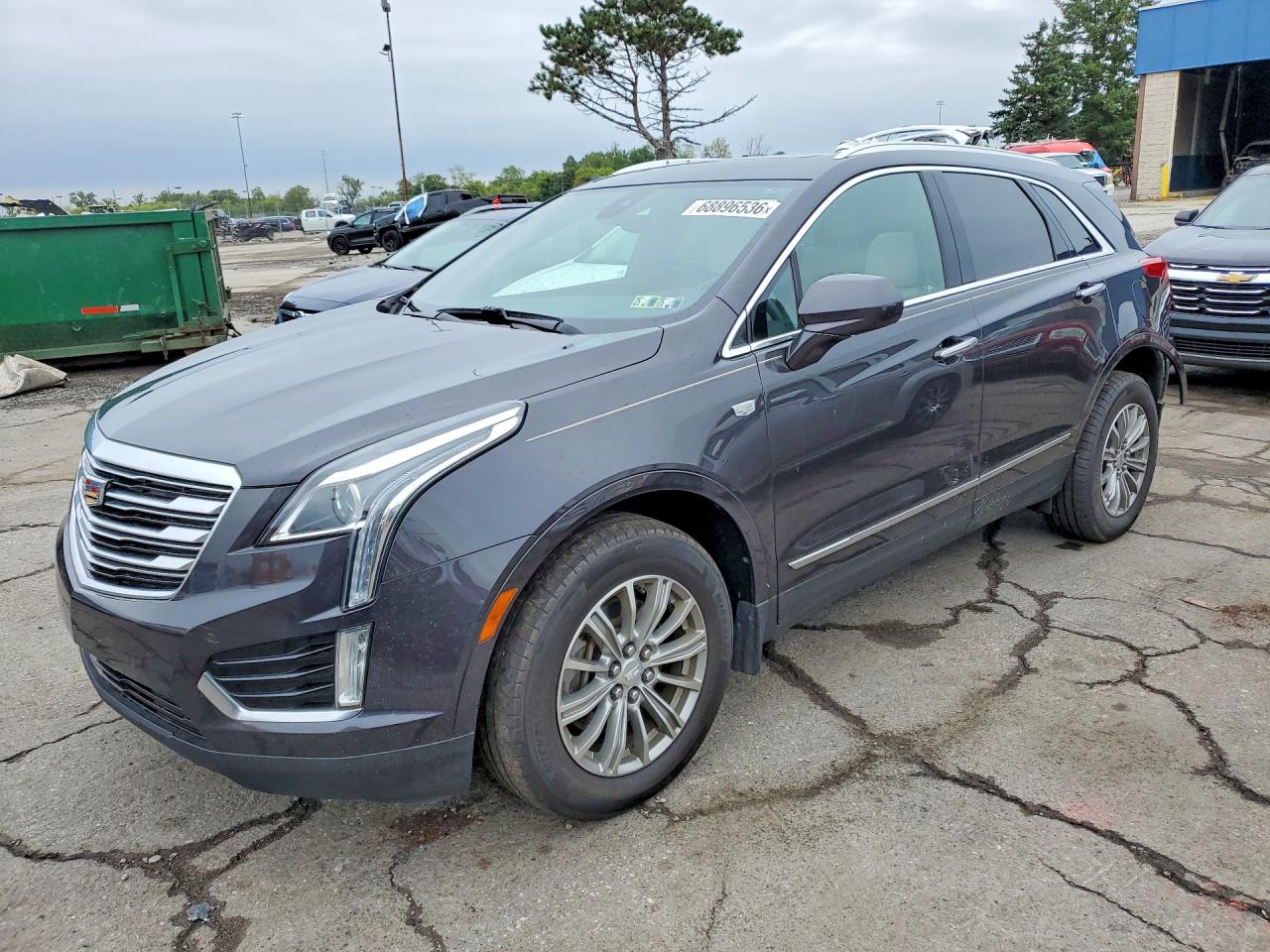 2017 CADILLAC XT5 Luxury