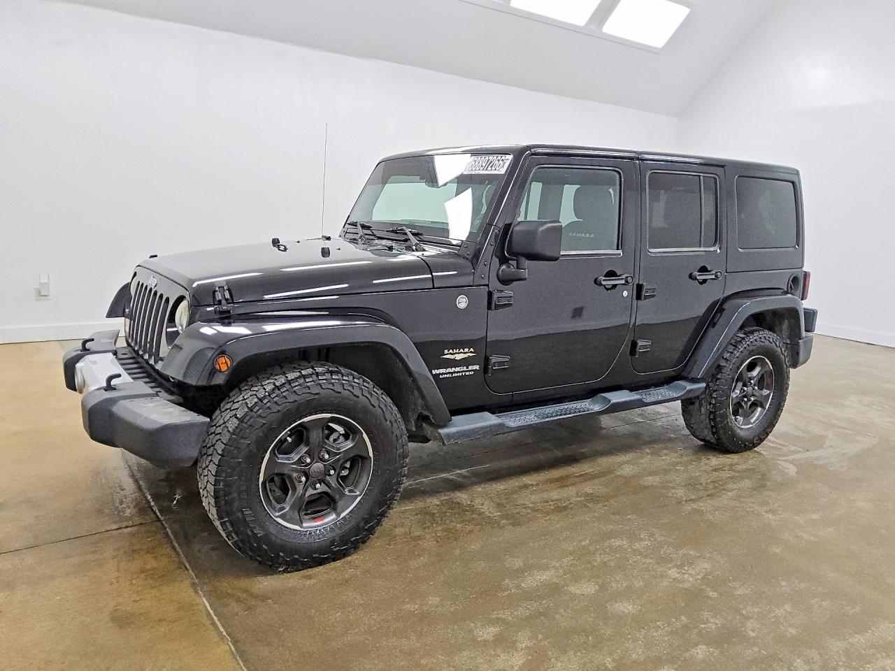 2013 JEEP WRANGLER Sahara — Front 3/4