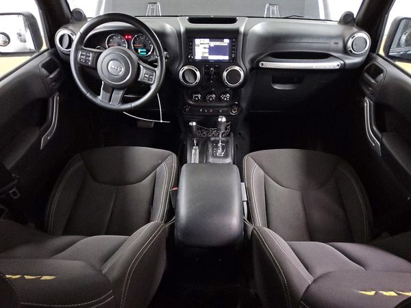 2013 JEEP WRANGLER Sahara — CKPT