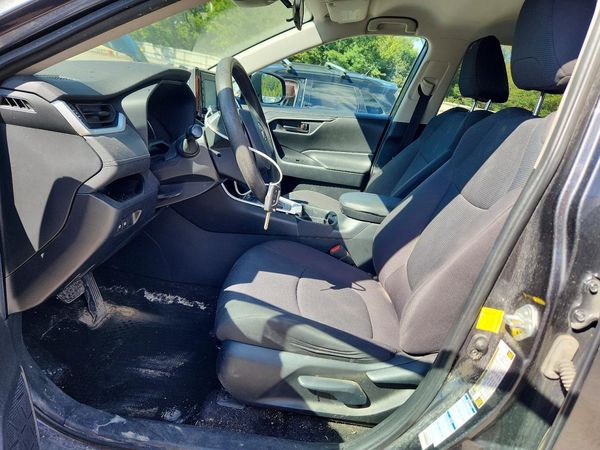 2021 TOYOTA RAV4 — DENT