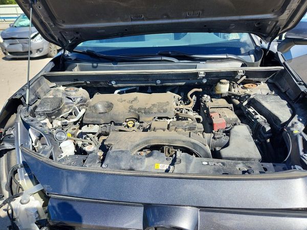 2021 TOYOTA RAV4 — Engine bay