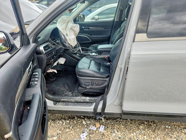 2021 KIA TELLURIDE — DENT