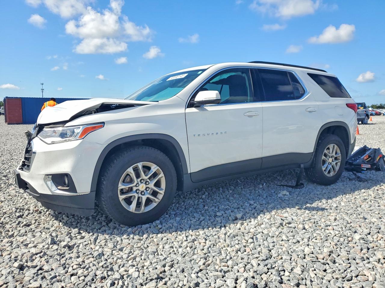 2020 CHEVROLET TRAVERSE LT — Front 3/4