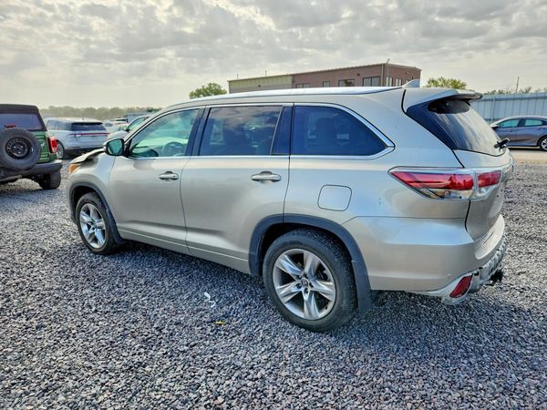 2016 TOYOTA HIGHLANDER — DSRA