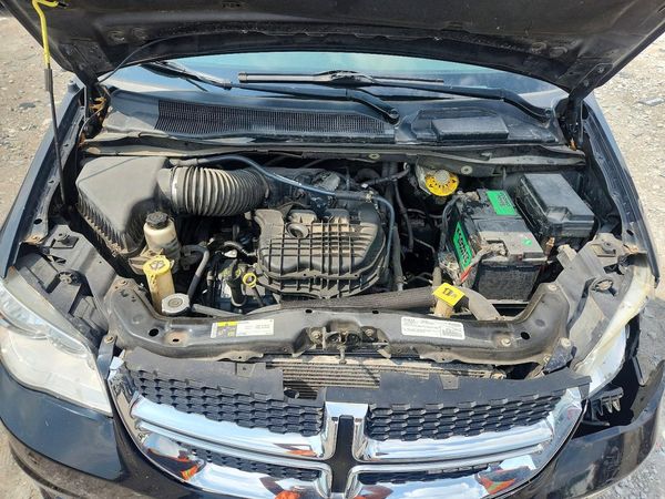 2016 DODGE GRAND CARAVAN — Engine bay