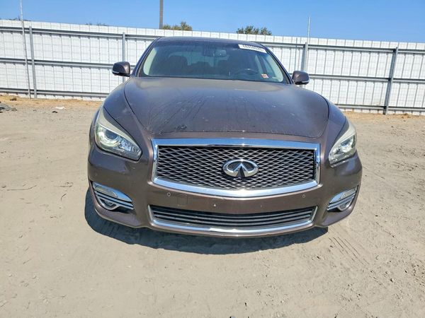 2016 INFINITI Q70 — DIRF