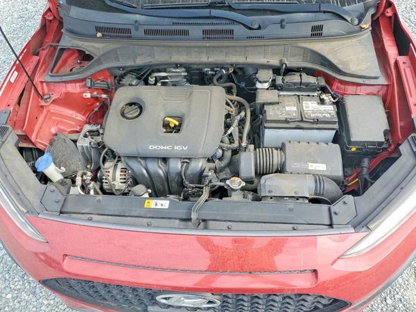 2020 HYUNDAI KONA — Engine bay