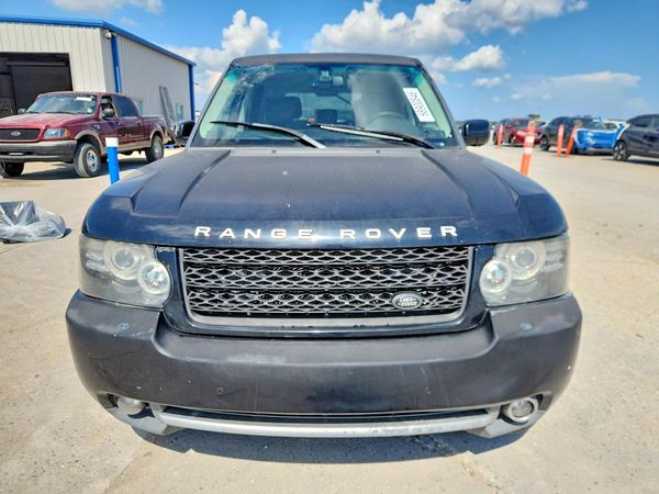 2012 LAND ROVER RANGEROVER HSE LUX