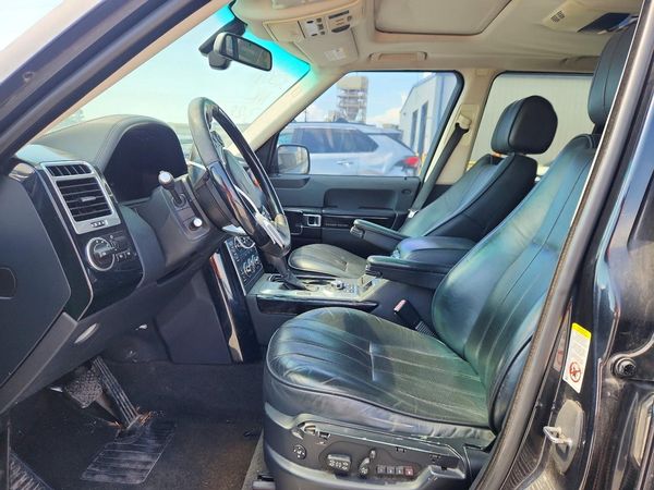 2012 LAND ROVER RANGEROVER HSE LUX