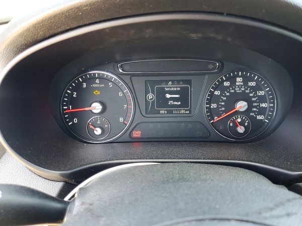2017 KIA SORENTO L, LX