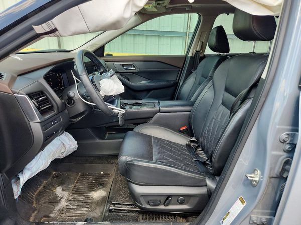 2023 NISSAN ROGUE PLATINUM — DENT