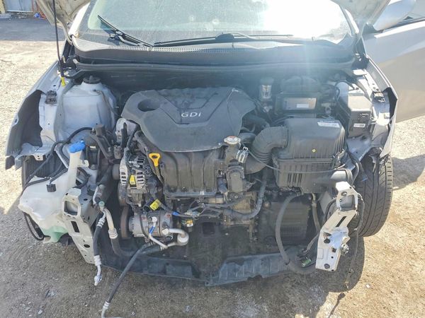 2015 HYUNDAI ACCENT GL(Middle-low) — Engine bay