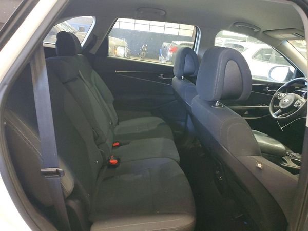 2016 KIA SORENTO L / LX