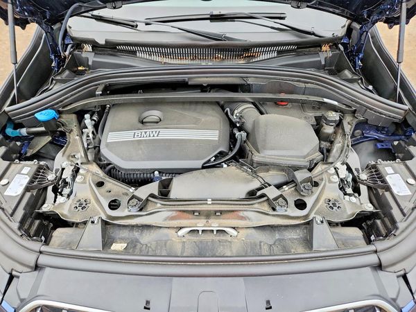 2025 BMW X1 xDrive28i — Engine bay
