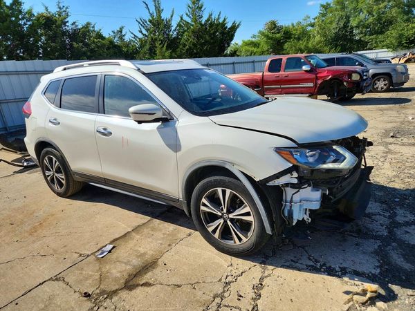 2019 NISSAN ROGUE — Passenger 3/4