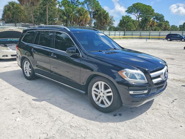 2014 MERCEDES-BENZ GL-CLASS GL450 4MATIC — Passenger 3/4