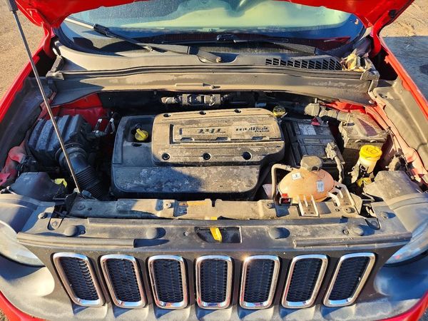 2018 JEEP RENEGADE — Engine bay