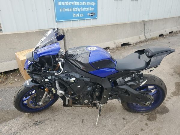 2025 YAMAHA YZF1000