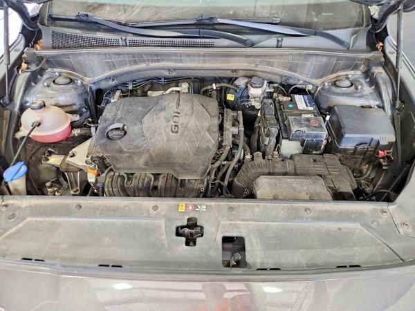 2021 HYUNDAI SANTA FE SEL w/ Convenience Pkg