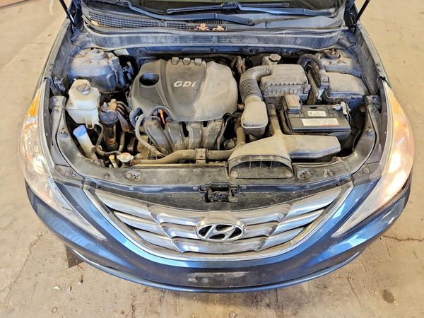2013 HYUNDAI SONATA — Engine bay