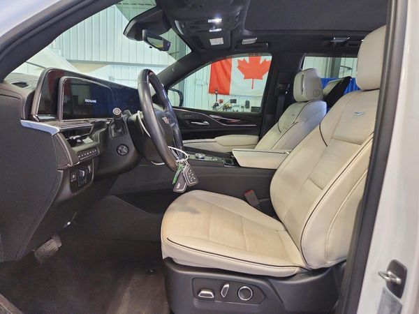 2023 CADILLAC ESCALADE Sport — DENT