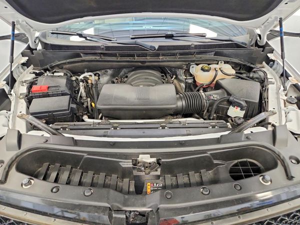 2023 CADILLAC ESCALADE Sport — Engine bay