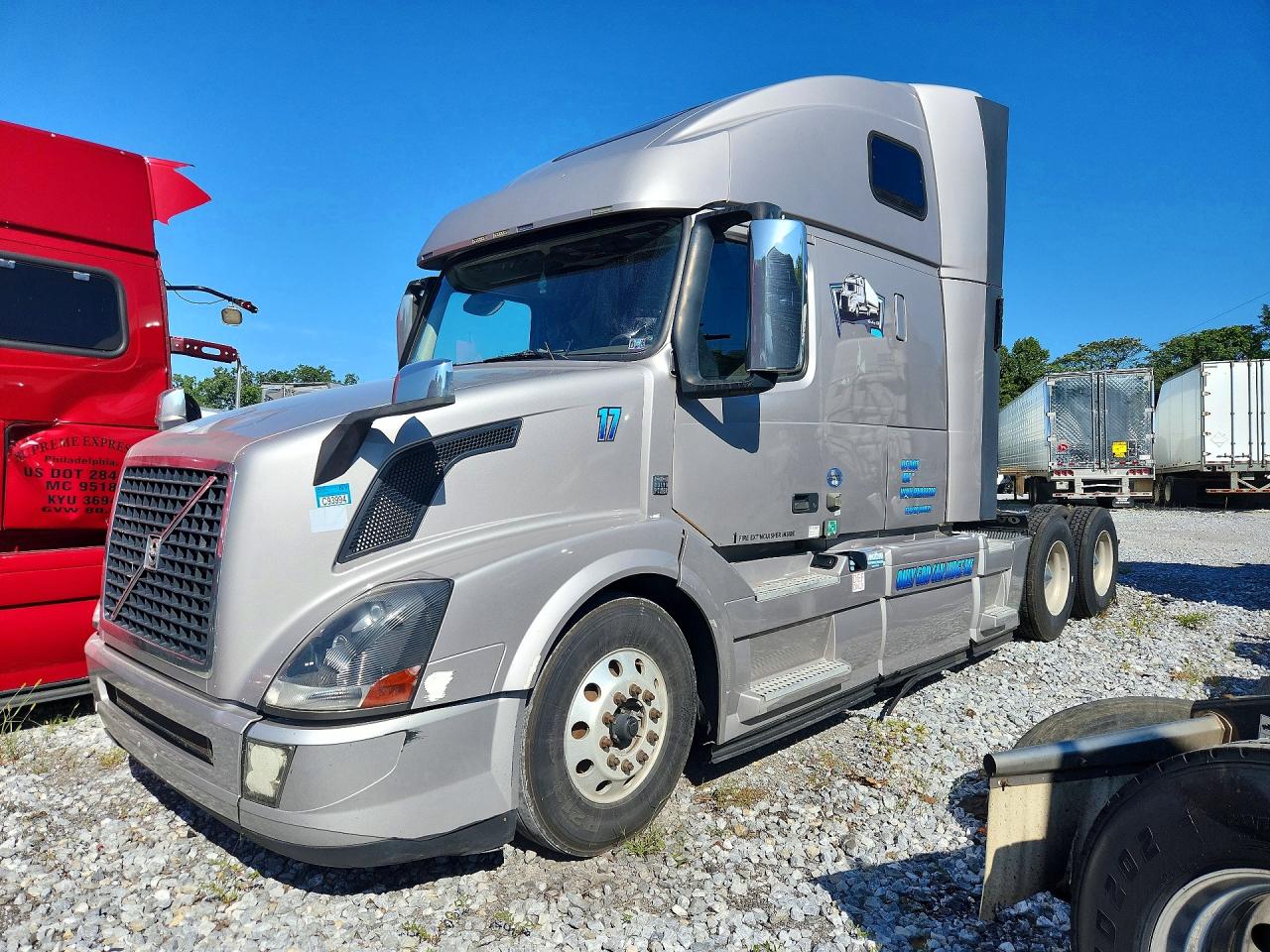 2017 VOLVO VN