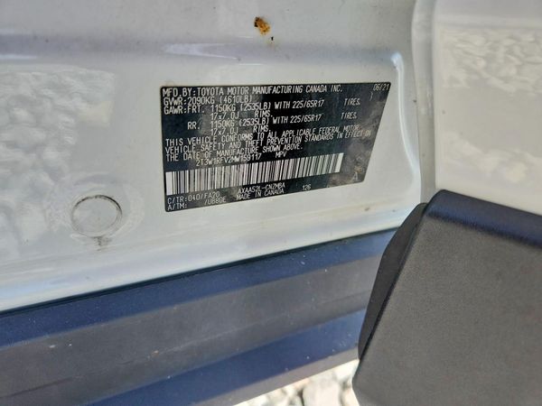 2021 TOYOTA RAV4 XLE
