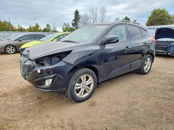 2013 HYUNDAI TUCSON — Front 3/4