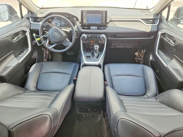 2019 TOYOTA RAV4 XLE Premium