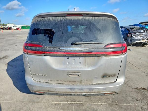 2021 CHRYSLER PACIFICA Touring L — DIRR