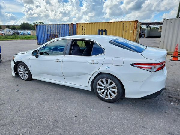 2018 TOYOTA CAMRY L/LE/SE/XLE