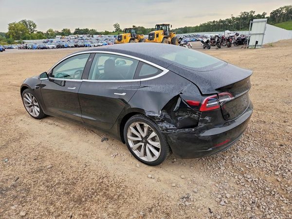 2018 TESLA MODEL 3 — DSRA