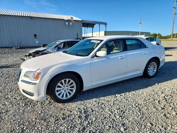 2012 CHRYSLER 300 — DSFA — Front 3/4