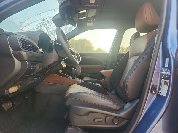 2025 SUBARU FORESTER — DENT