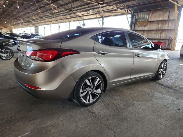 2015 HYUNDAI ELANTRA GLS(Middle)