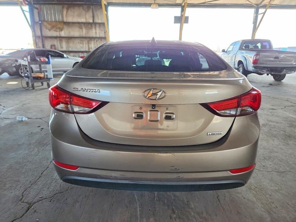 2015 HYUNDAI ELANTRA GLS(Middle)