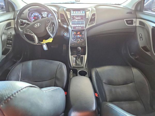 2015 HYUNDAI ELANTRA GLS(Middle)