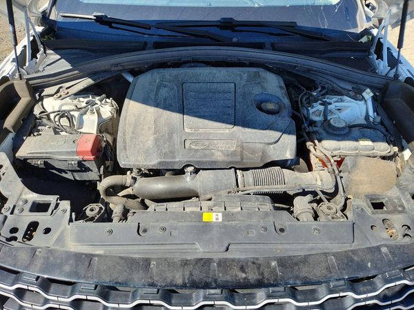 2018 LAND ROVER RANGE ROVER VELAR — Engine bay