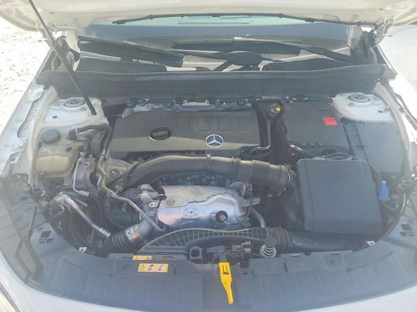 2021 MERCEDES-BENZ GLB GLB250-4M — Engine bay