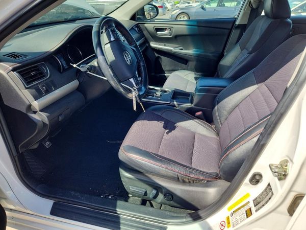 2016 TOYOTA CAMRY — DENT