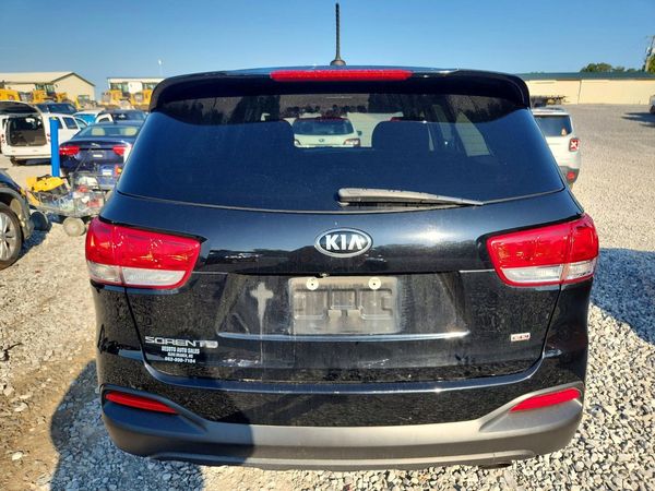 2018 KIA SORENTO L, LX