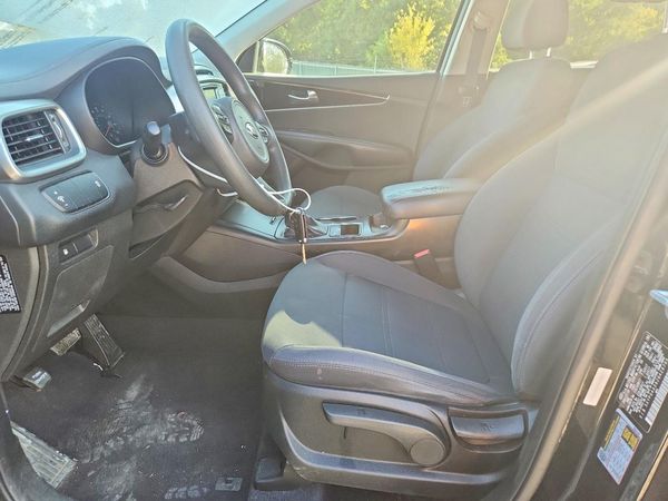 2018 KIA SORENTO L, LX